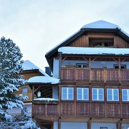 아파트 Haus Stocker Mauterndorf 마우어테른도르프